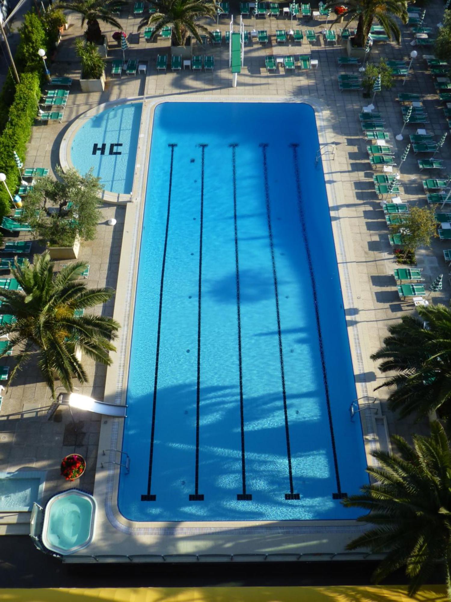 Hotel Cormoran Cattolica Exteriör bild